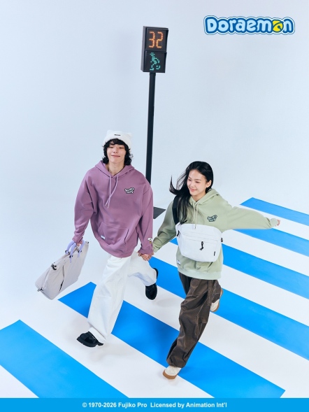 哆啦A夢X竹蜻蜓王牌道具背圖長帽T