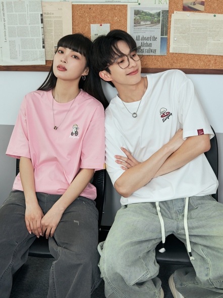 俏皮棉花糖狗狗背圖短T