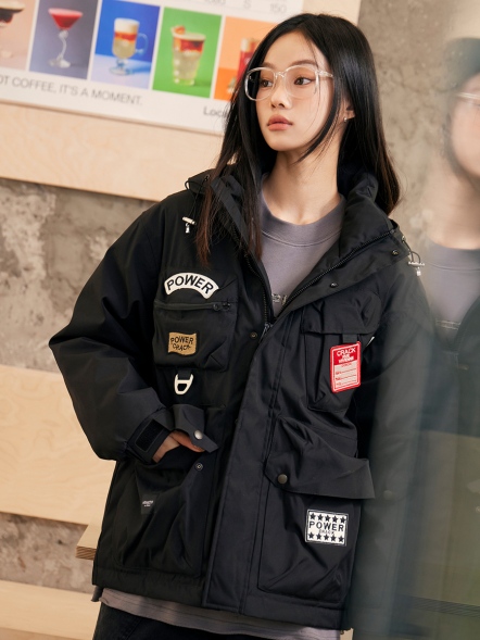 貼章口袋衝鋒鋪棉外套