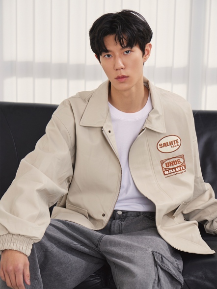 質感英文繡字皮外套