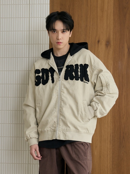 字母貼布噴染斜紋布薄外套