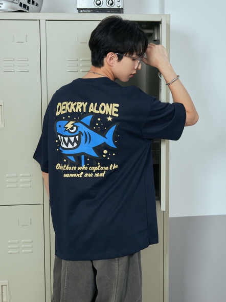 搞怪閃電裂嘴鯊魚背圖短T